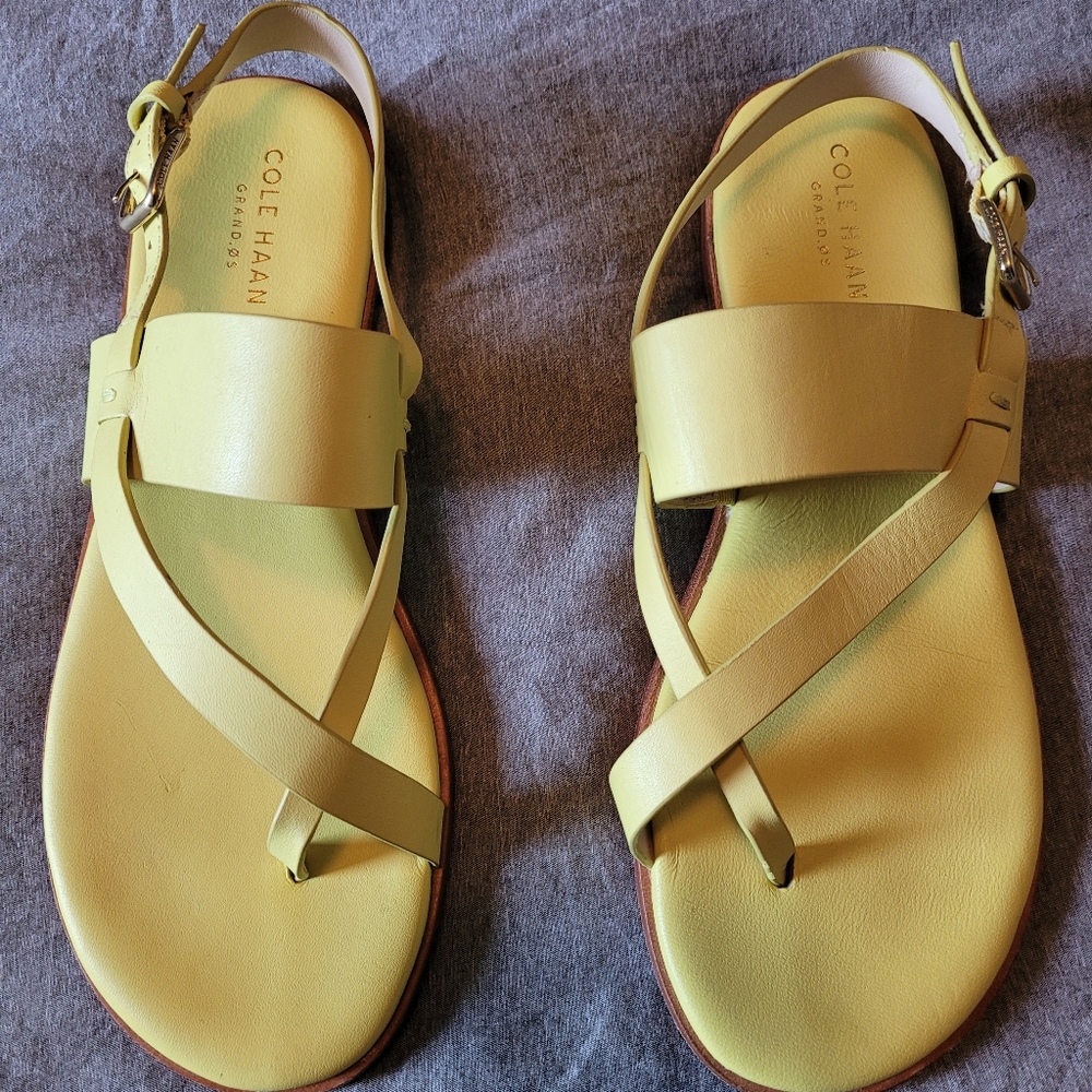 COLE HAAN SANDLES